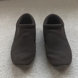 L.L. Bean Men's Dark Brown Slip-On Loafers